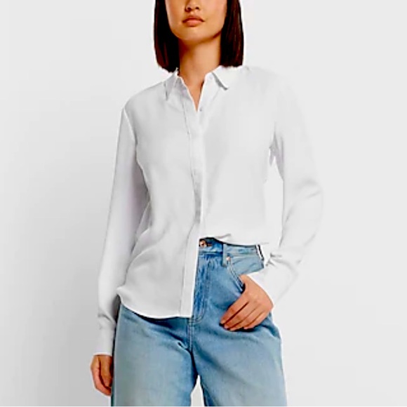 Express Tops - NWT Express Relaxed Portofino Shirt Blouse White Medium